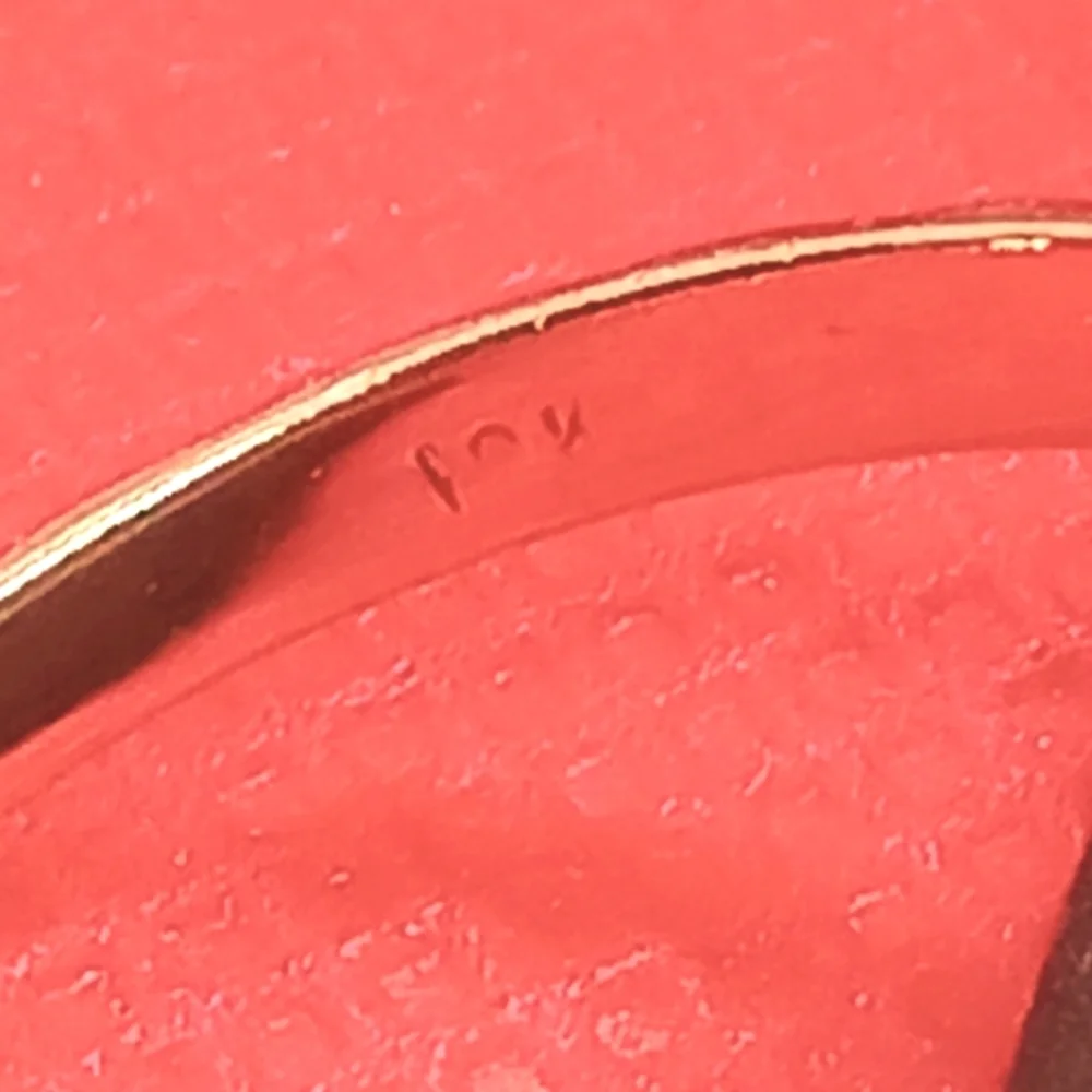 N/A stylish gold